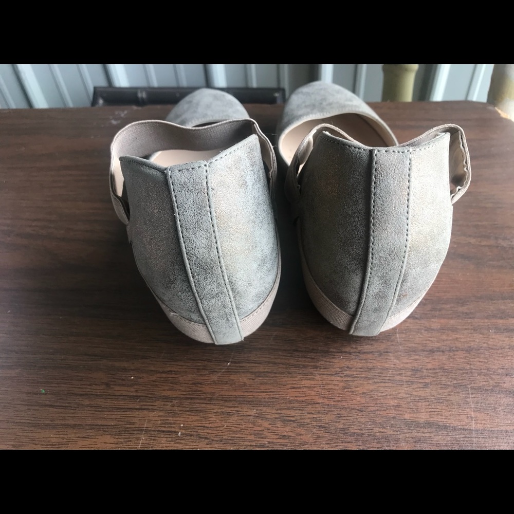 Shoes - Picture 4 of 4